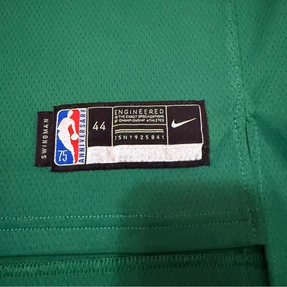Nike Celtics Jason Tatum Jersey - Picture 3 of 7